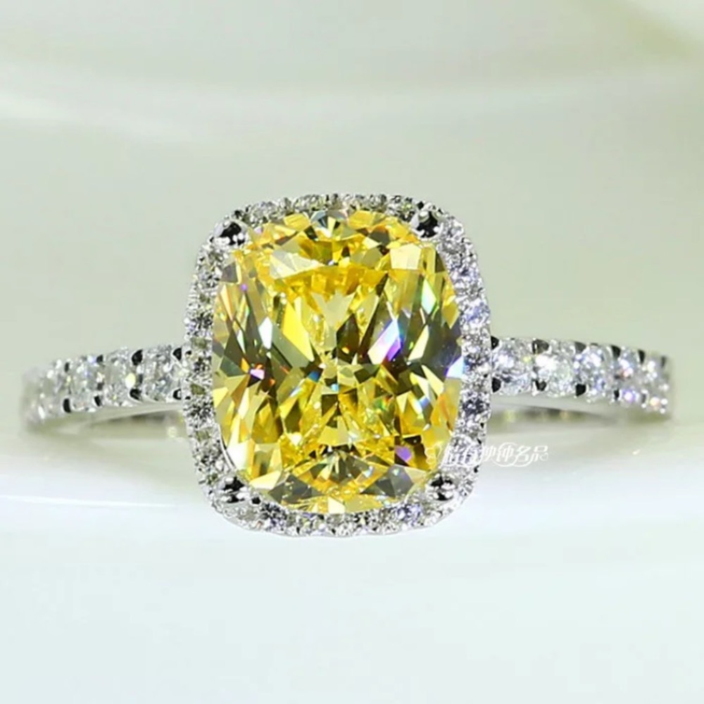 Silver Ring With Yellow 9mm Zircon Stone - Picture 3 of 3